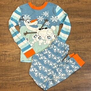 Disney Frozen Olaf Snowman Winter Snowflakes Pajama Set